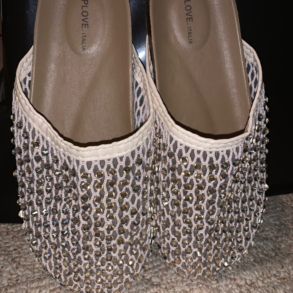 Elegant Cream and Gold Embellished Mules